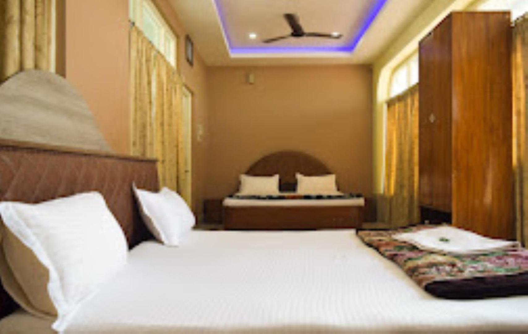 Hotel Gouri Cottage Odisha บูบันเนสชวาร์ ภายนอก รูปภาพ