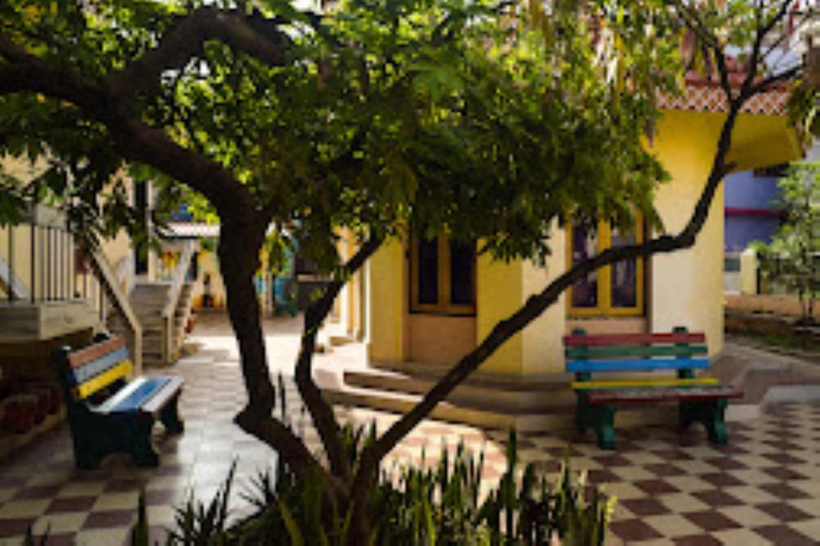 Hotel Gouri Cottage Odisha บูบันเนสชวาร์ ภายนอก รูปภาพ